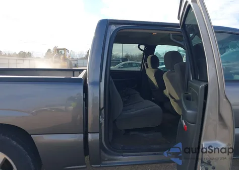 2006 Chevrolet Silverado 1500 Ls из США, поврежденный, VIN 2GCEC13V861346059